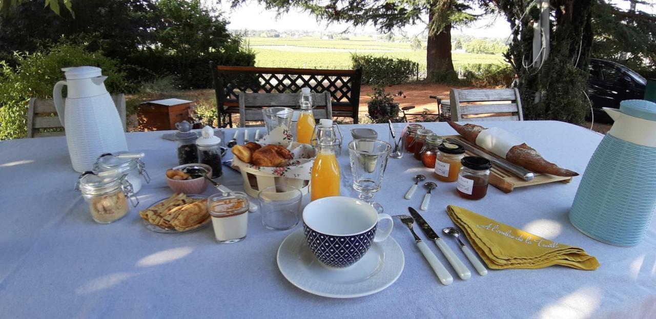 A L'Ombre De La Treille -Proche Saint-Emilion Bed & Breakfast Exterior photo